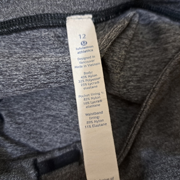 Lululemon jogger - Picture 7 of 8